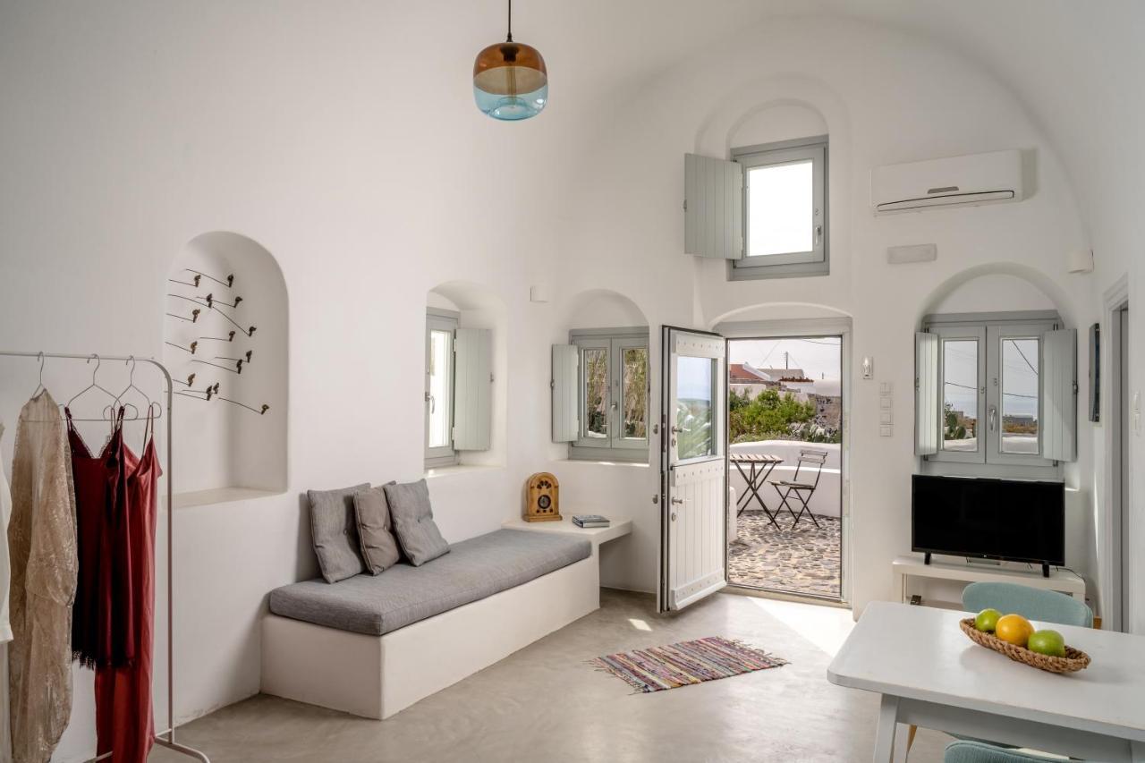 Fosuites Oia  Exterior foto